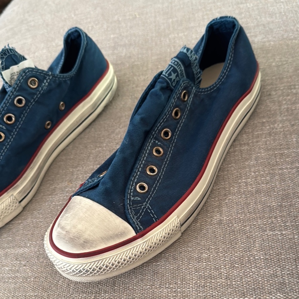Men’s Converse Blue Slip-On Sneakers Classic Design - Men’s size 8 - Picture 5 of 8